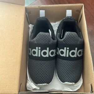 Adidas Light Racer Adapt Brand New